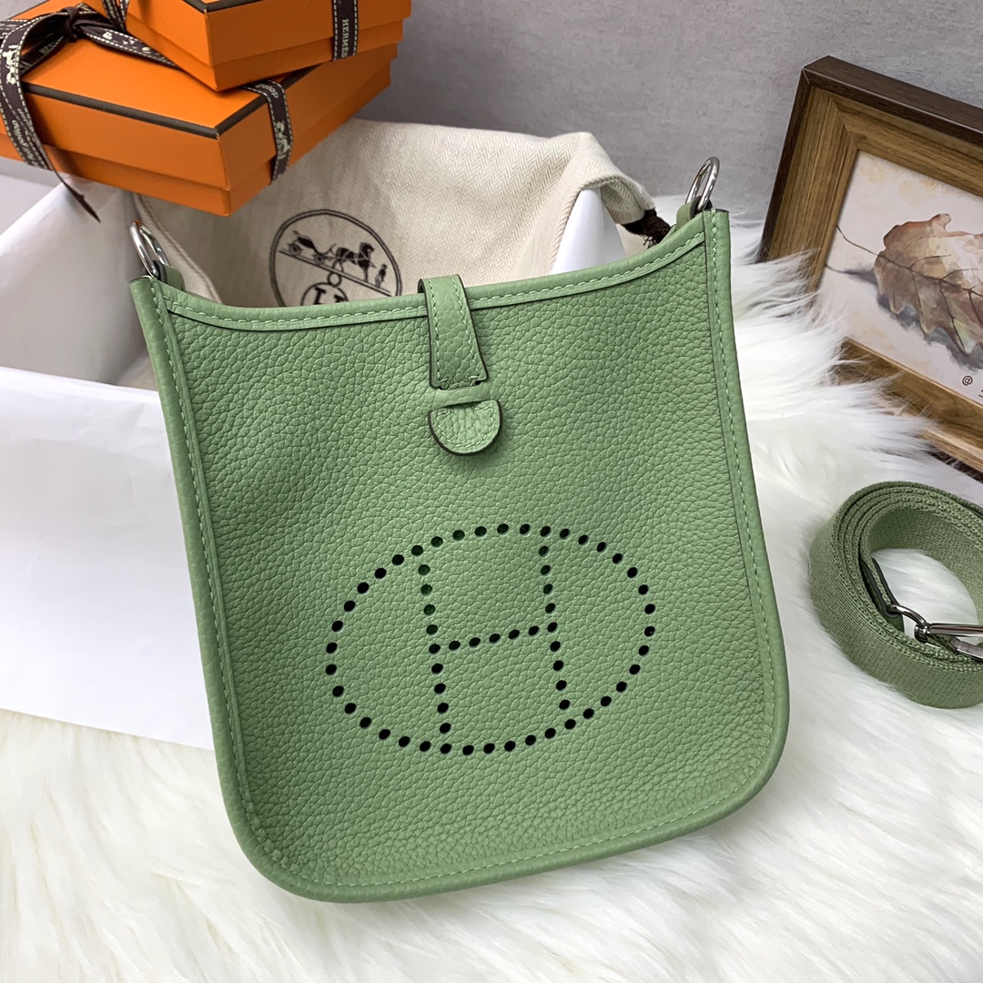 에르메스 미니 에블린16 아보카도그린 은장 끌레망스 가죽